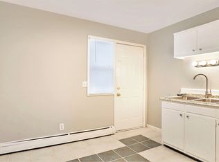2320 30th St SW APT 1, Wyoming, MI 49519