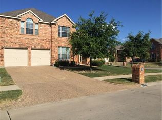 828 Mulberry Ln, Desoto, TX 75115