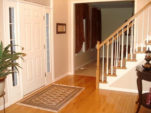 2-Story Foyer