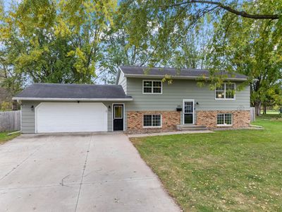 321 Parkview Curv, Zumbrota, MN, 55992