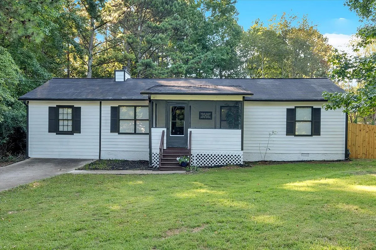 4 bed, 1536 sqft, $2,200 — Photo 1