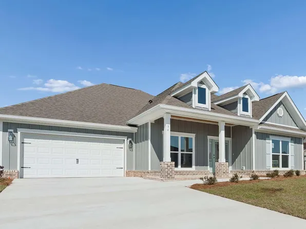 225 Farm Owl Dr, Freeport, FL 32439