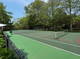 31-33 Ward Ave, Newport, RI 02840
