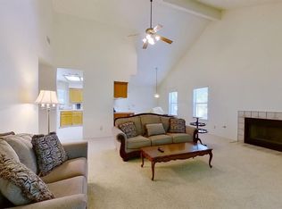 4239 W Capitola Ave, Fresno, CA 93722