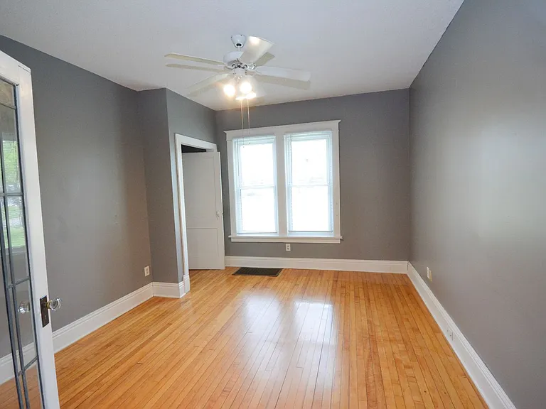 1320 2nd St SE — Photo 17