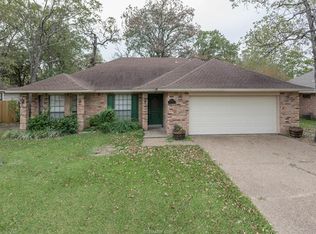 2812 Manzano Ct, College Station, TX 77845
