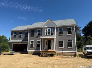 111 Old Ellington Rd E, Broad Brook, CT 06016