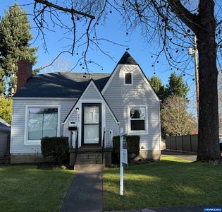 945 Hood St NE, Salem, OR, 97301