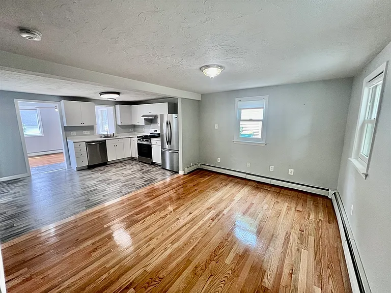 15 1st St #15 — Photo 10