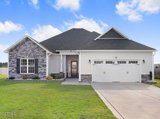 207 Joyland Dr, Pikeville, NC 27863