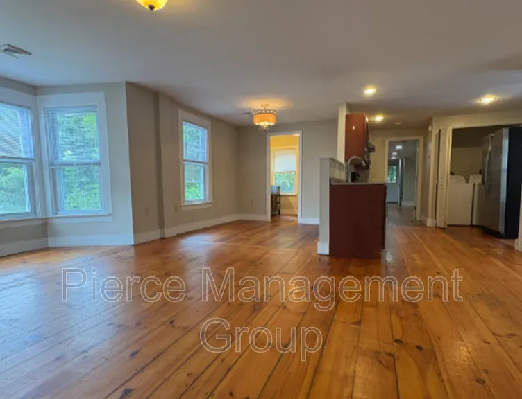11 1/2 Perkins Ct — Photo 5