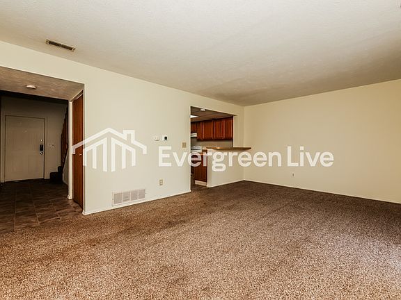 4th image of 2498 Spring Valley Rd