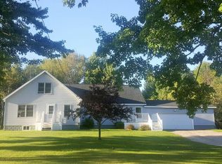 1676 W Fountain Rd, Scottville, MI 49454