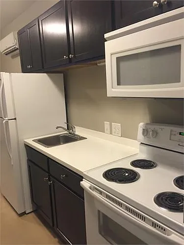 Floor plan 204