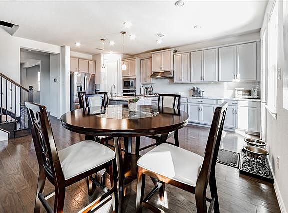 2nd image of 2122 Aquilla Ct