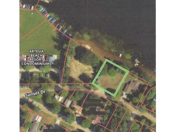 6021 Sunset Dr, Saint Helen, MI 48656
