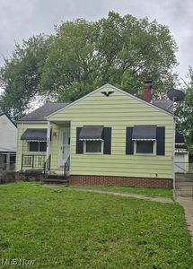 12516 Park Knoll Dr, Garfield Heights, OH, 44125