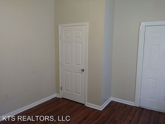 4th image of 8821 Olive St