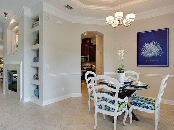 4th image of 152 WORTHINGTON Parkway
