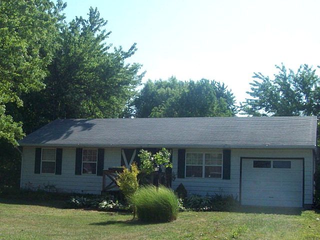 1st image of 2428 Curren Dr