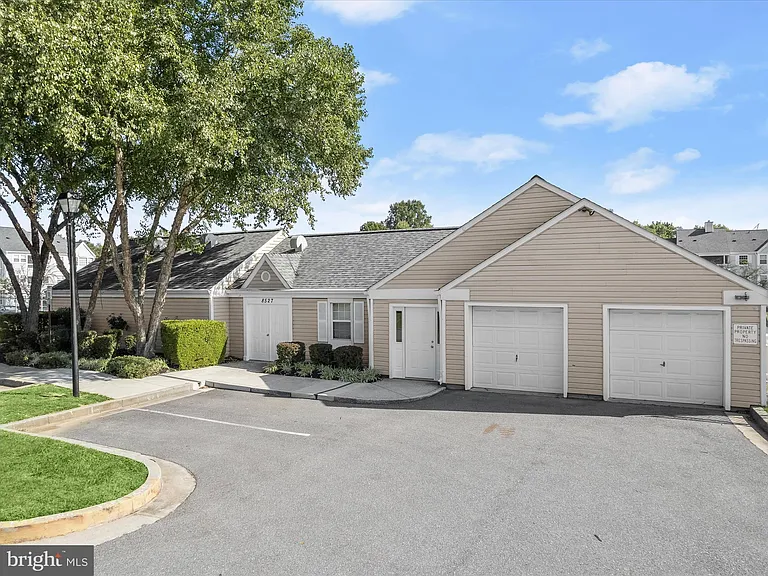 8375 Montgomery Run Rd #F — Photo 40