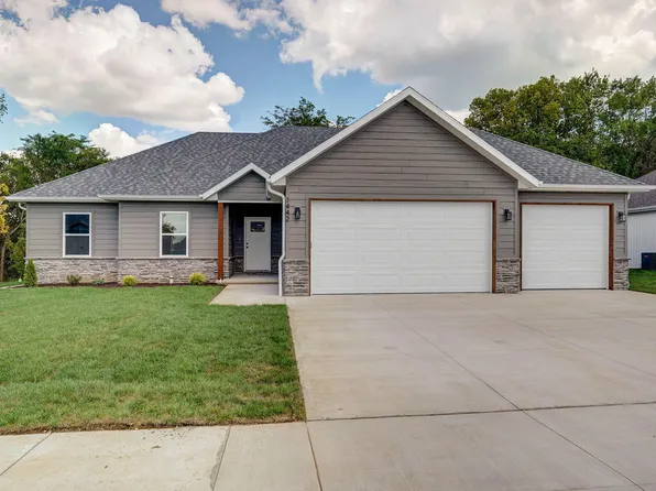 1442 N Collins Drive, Republic, MO 65738