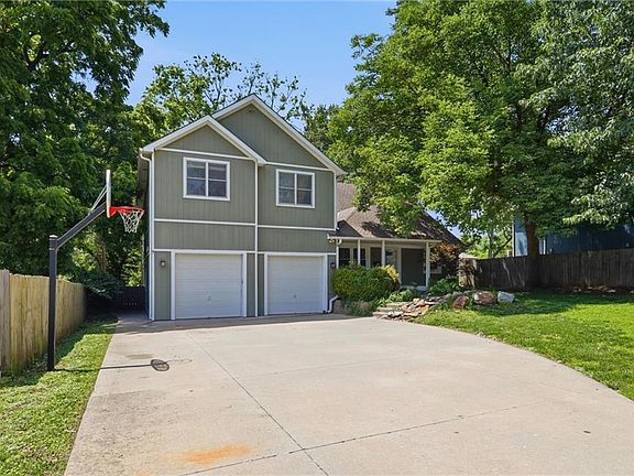 4th image of 7612 Eby Ave