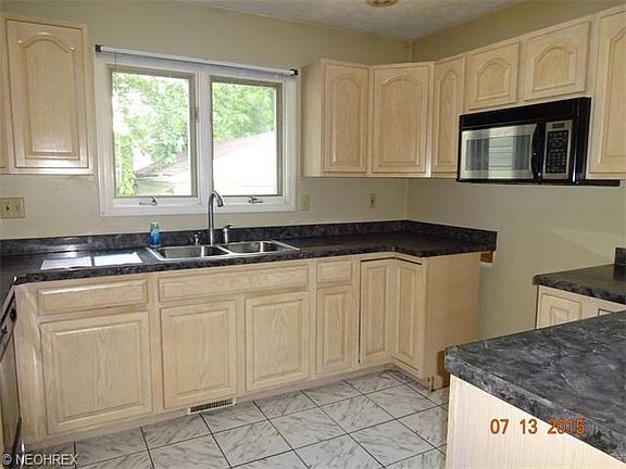 5th image of 1615 Nevada Ave