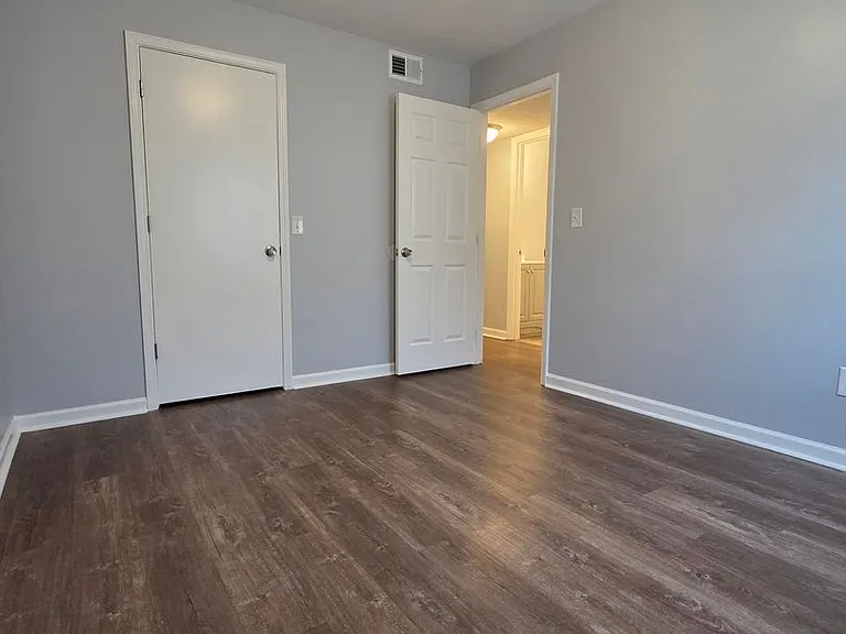 1590 Illinois Rd — Photo 18