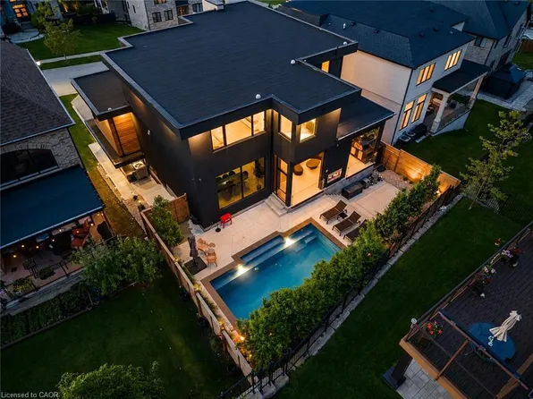 56 Kenmir Ave, Niagara On The Lake, ON L0S 1J1