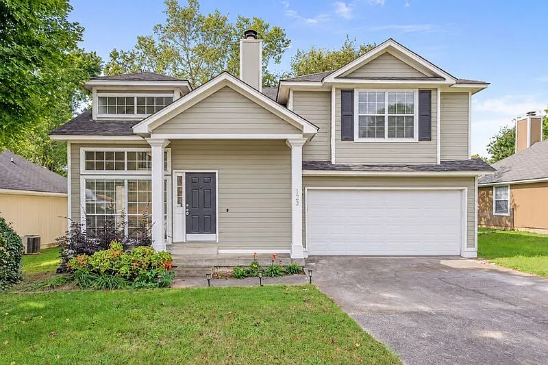 3 bed, 2.5 bath, 1196 sqft, $1,750 — Photo 1