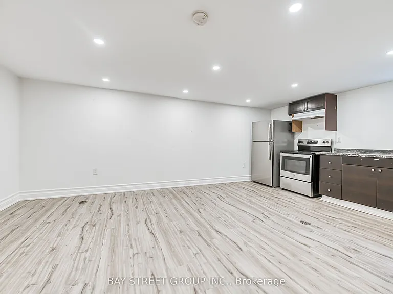 99 Cherrywood Dr #BASEMENT — Photo 4