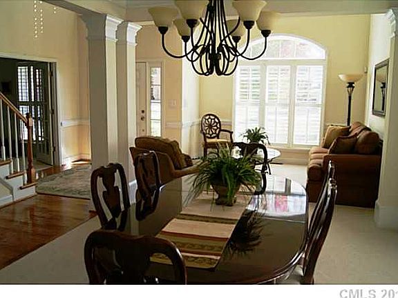 2nd image of 13907 Glen Abbey Dr