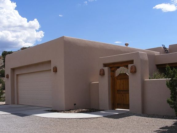 2nd image of 137 Camino Barranca