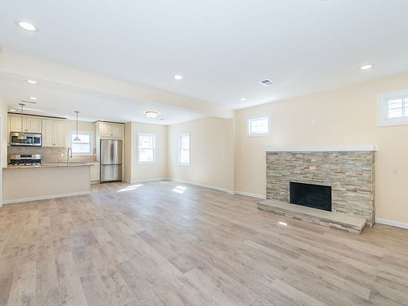 5th image of 109 Ella St