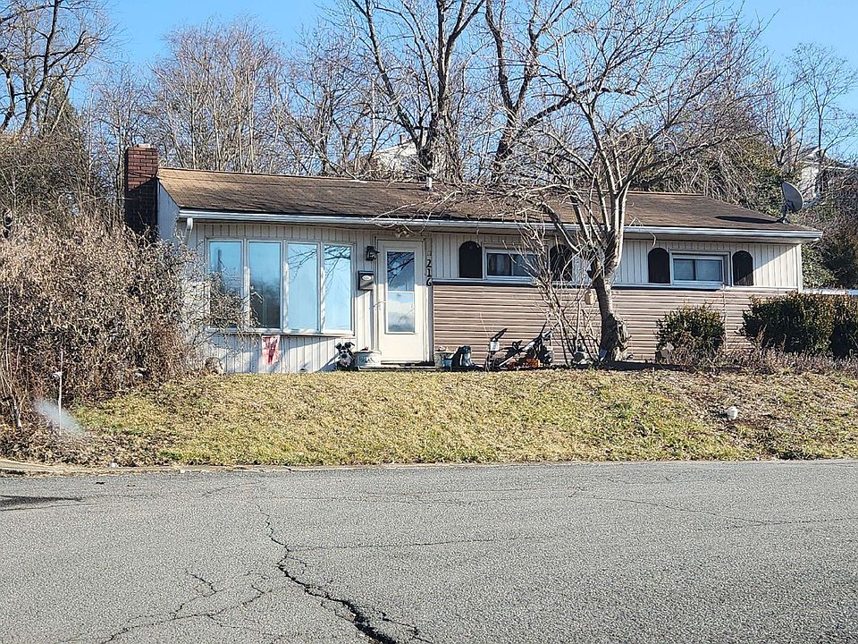 1st image of 216 Fulton St