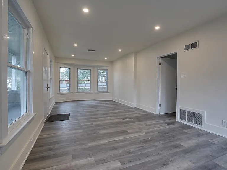 425 W Sierra Ave #425 — Photo 16