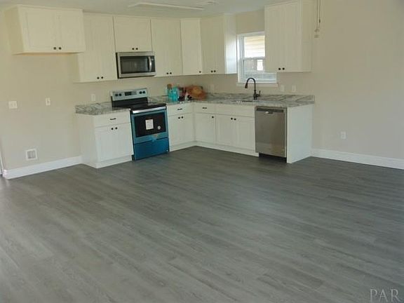 3rd image of 3008 N 25th Ave