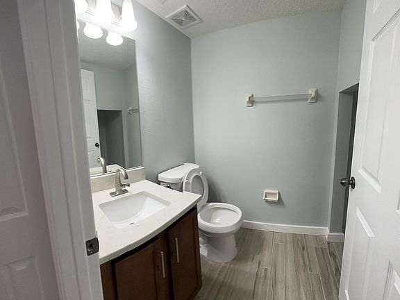4th image of 1920 Yellowfin Dr