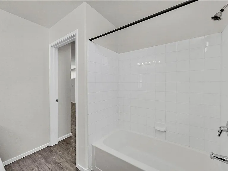 908 Domnus Ln #105 — Photo 17