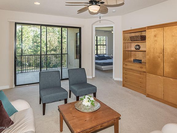 2nd image of 200 Paseo Terraza Unit 202