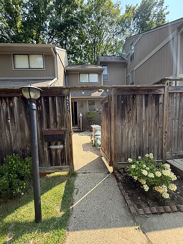 4235 Larkspur Trce Photo 1