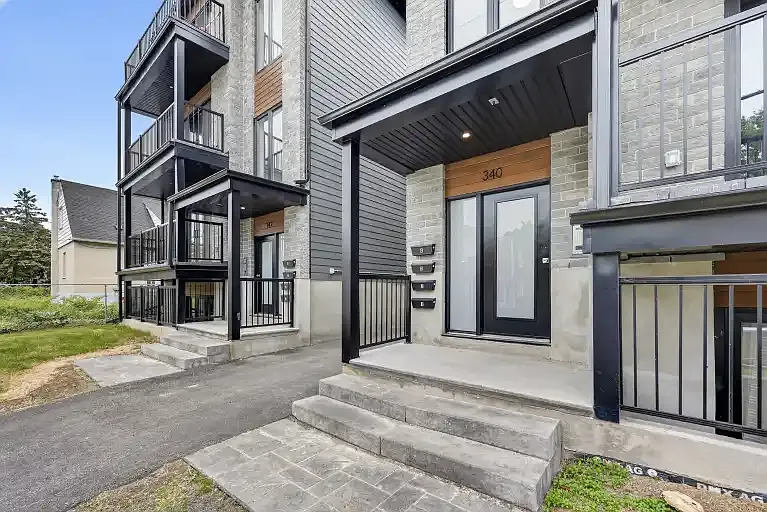 3 bed, 2.0 bath, $2,700 — Photo 4
