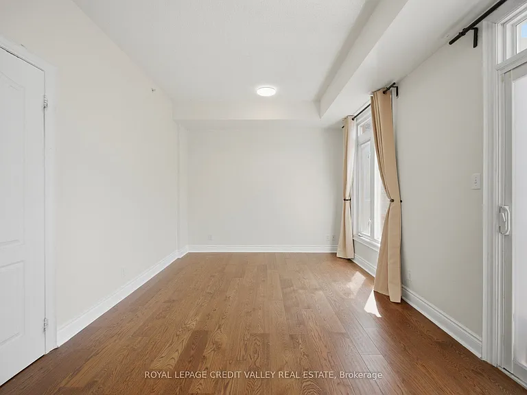 88 Carr St #Townhouse 21 — Photo 14
