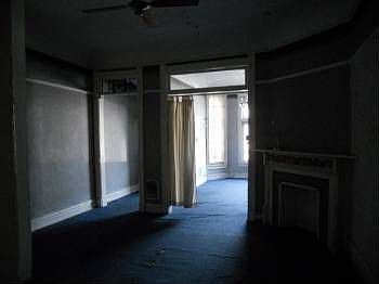 5th image of 4064 S Lake Park Ave
