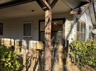 446 Pine Crest Cir #B, Cleveland, GA 30528