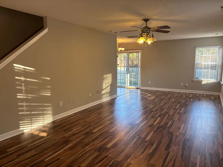 14104 Bernardy Ln — Photo 4