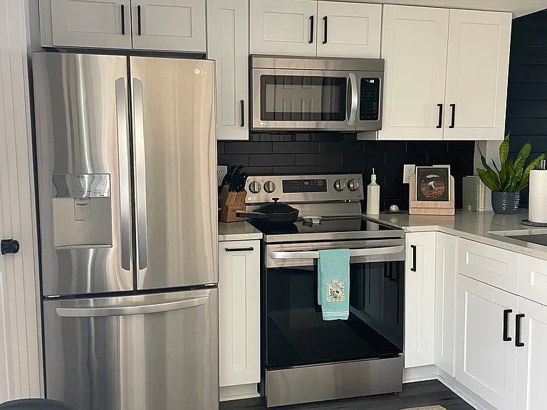 6402 Chimney Creek Cir #A — Photo 7