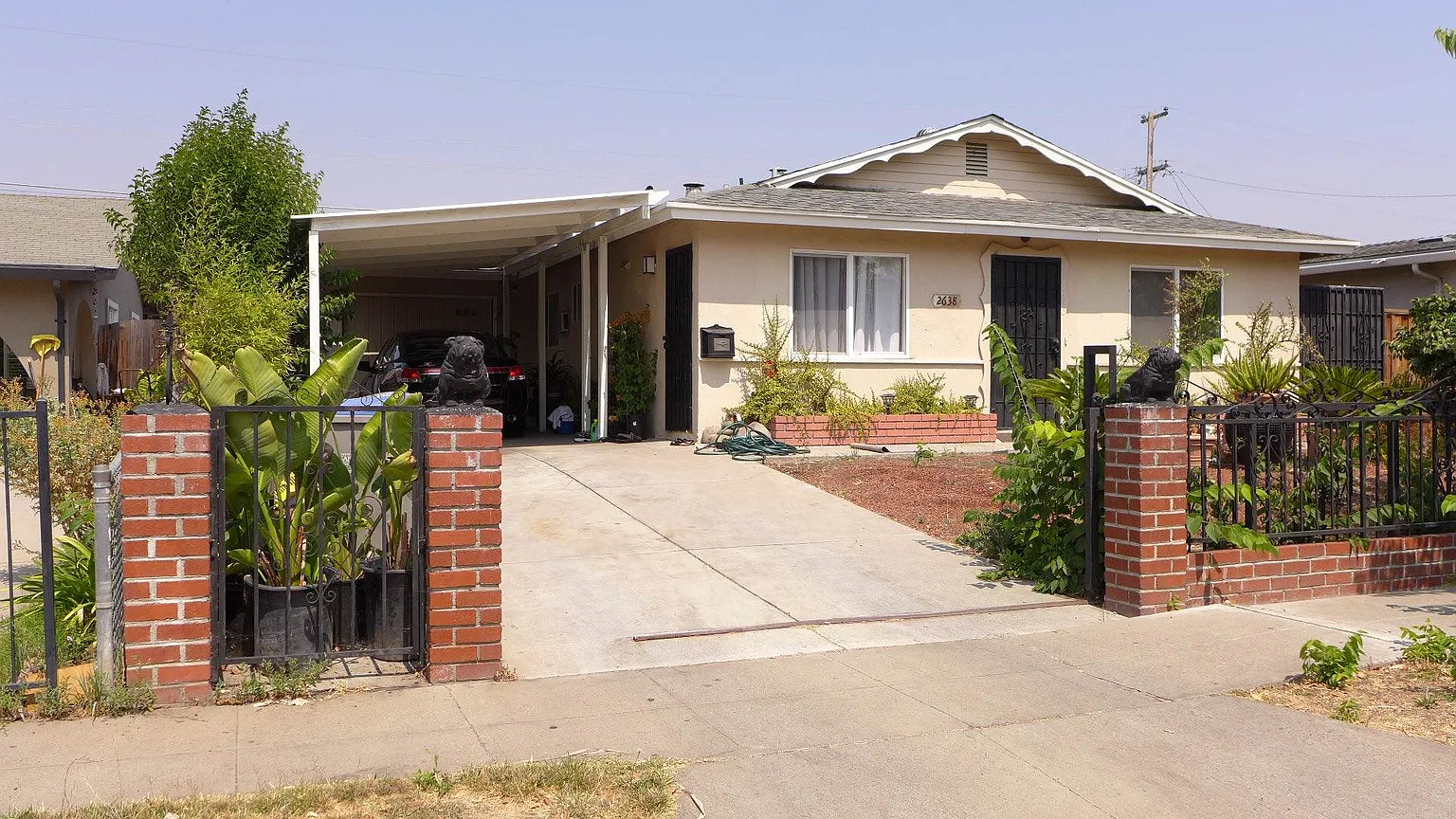 2638 Othello Ave photo 1