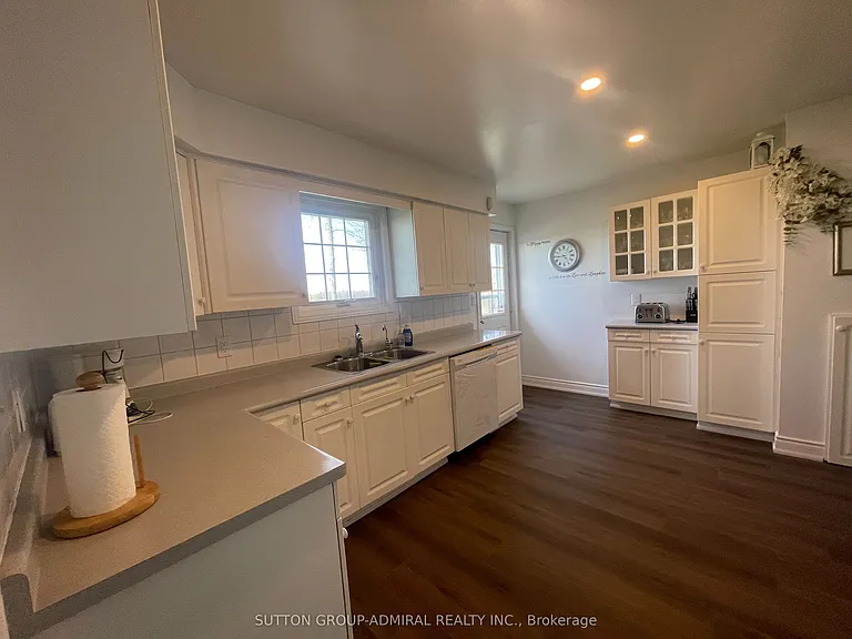 162 Bayshore Dr — Photo 26